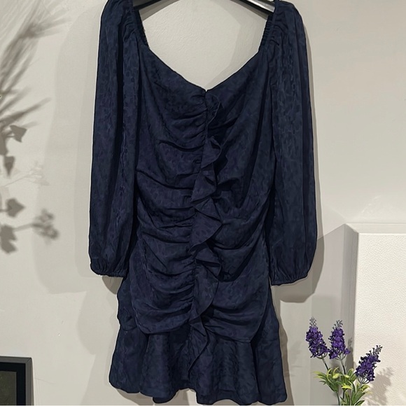 ASTR The Label Sweetheart Cinched Ruffle Front Navy Mini Dress Size M - Picture 2 of 8